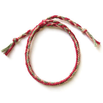 ミサンガディスクでつくる!! 角八つ組(3色使い)｜作品レシピ｜手編みと